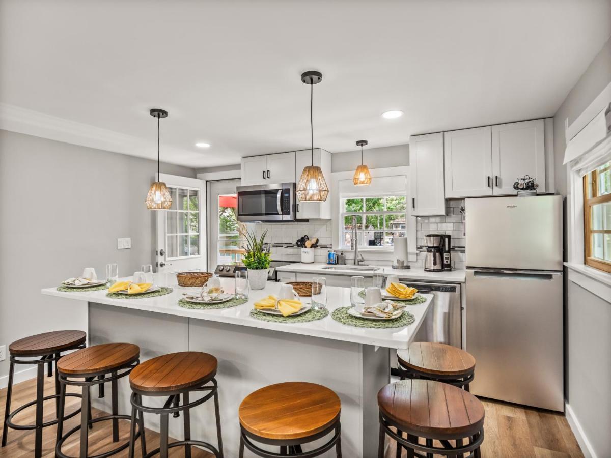 Cape Cod Cottage, Near Beach, Hot Tub, Ac, Dog Friendly Yarmouth Port Esterno foto